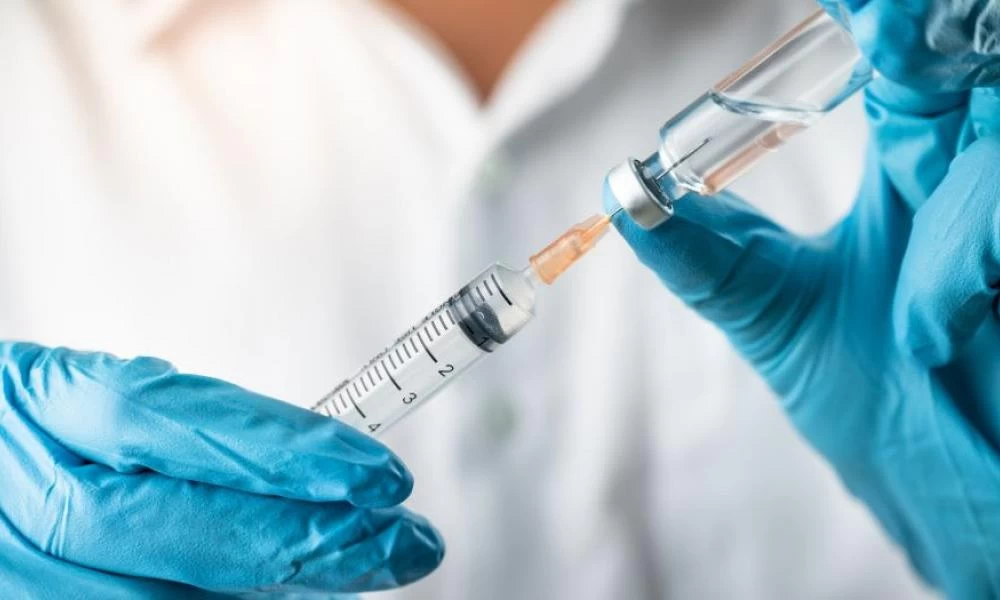 Στροφή στα εμβόλια m-RNA από την ΕΕ - Εκτός AstraZeneca και Johnson& Johnson